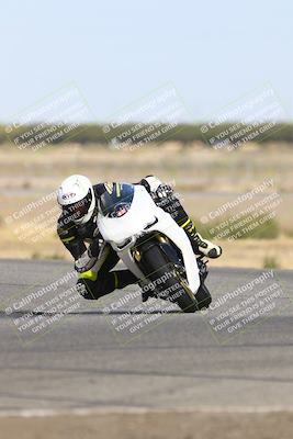 media/Oct-13-2025-Lets Ride (Mon) [[1a1cd08581]]/B Group/1020am (Sweeper)/